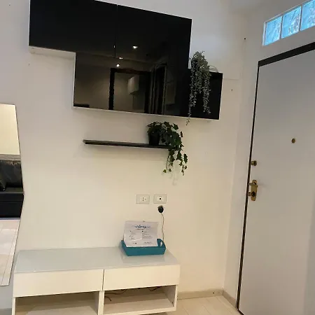 L'angolino Di Gloria Apartment *